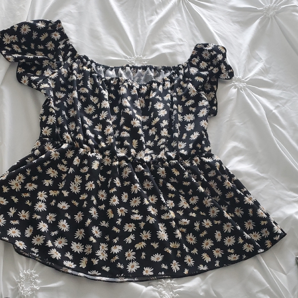 SHEIN Black Floral Off-Shoulder Blouse
